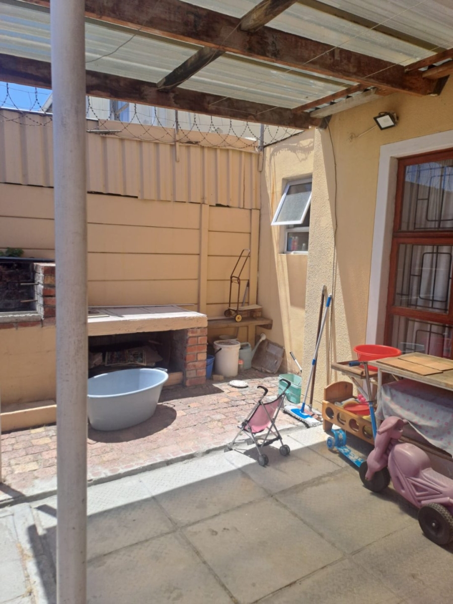 To Let 3 Bedroom Property for Rent in Retreat Western Cape